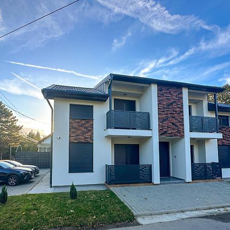 Kiko Apartmani Lux Becicherecul Mare Exterior foto