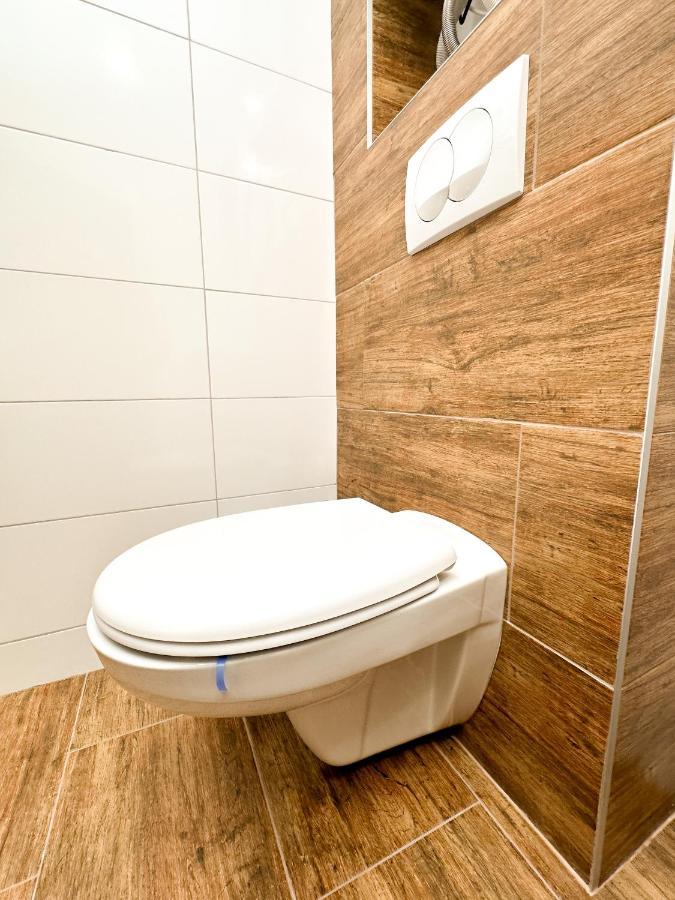 Kiko Apartmani Lux Becicherecul Mare Exterior foto