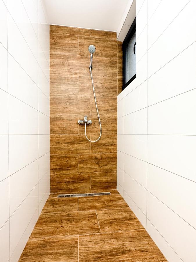 Kiko Apartmani Lux Becicherecul Mare Exterior foto